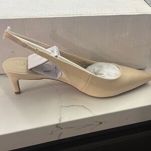 Calvin Klein Ivory Pointed-Toe Slingback Kitten Heel